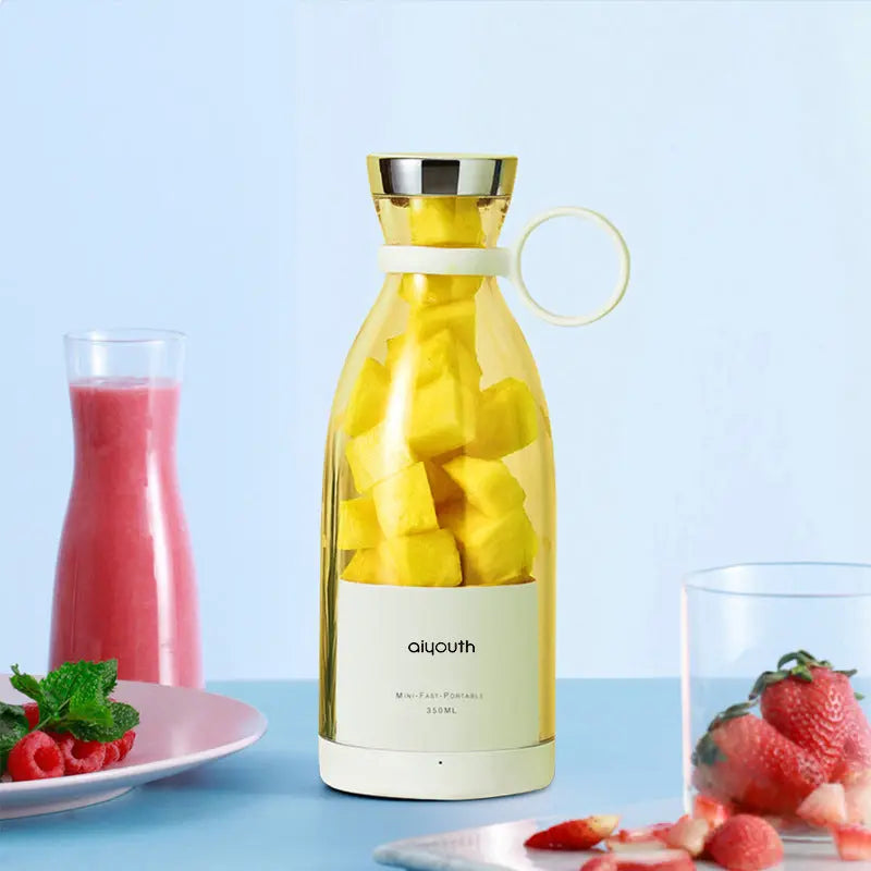 Handheld Small Electric Portable Mini Juicer - Smart Nest Gadgets